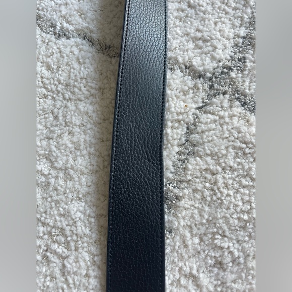 Reversible Gucci Belt - Picture 6 of 7